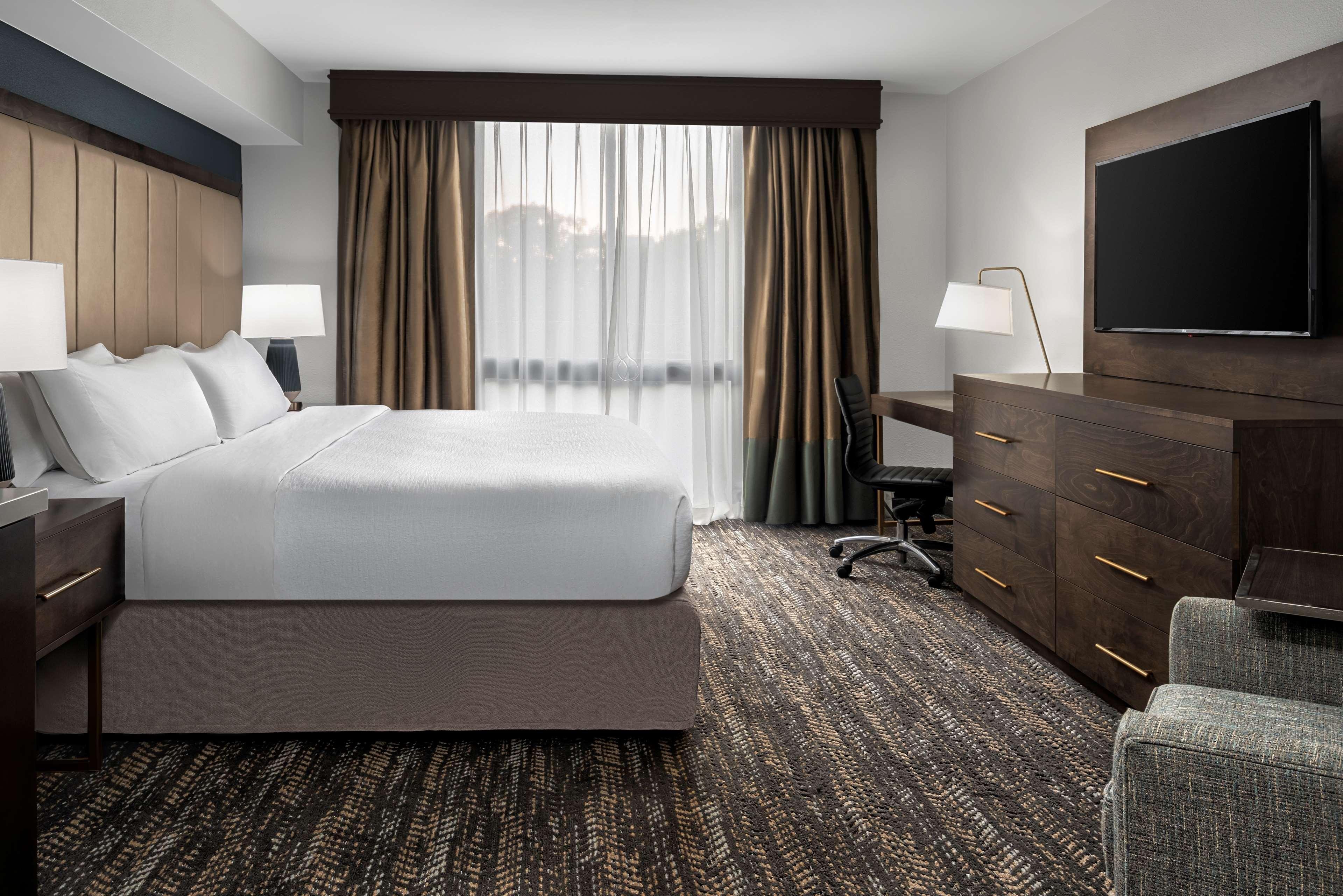 Embassy Suites By Hilton Nashville Airport Exterior foto