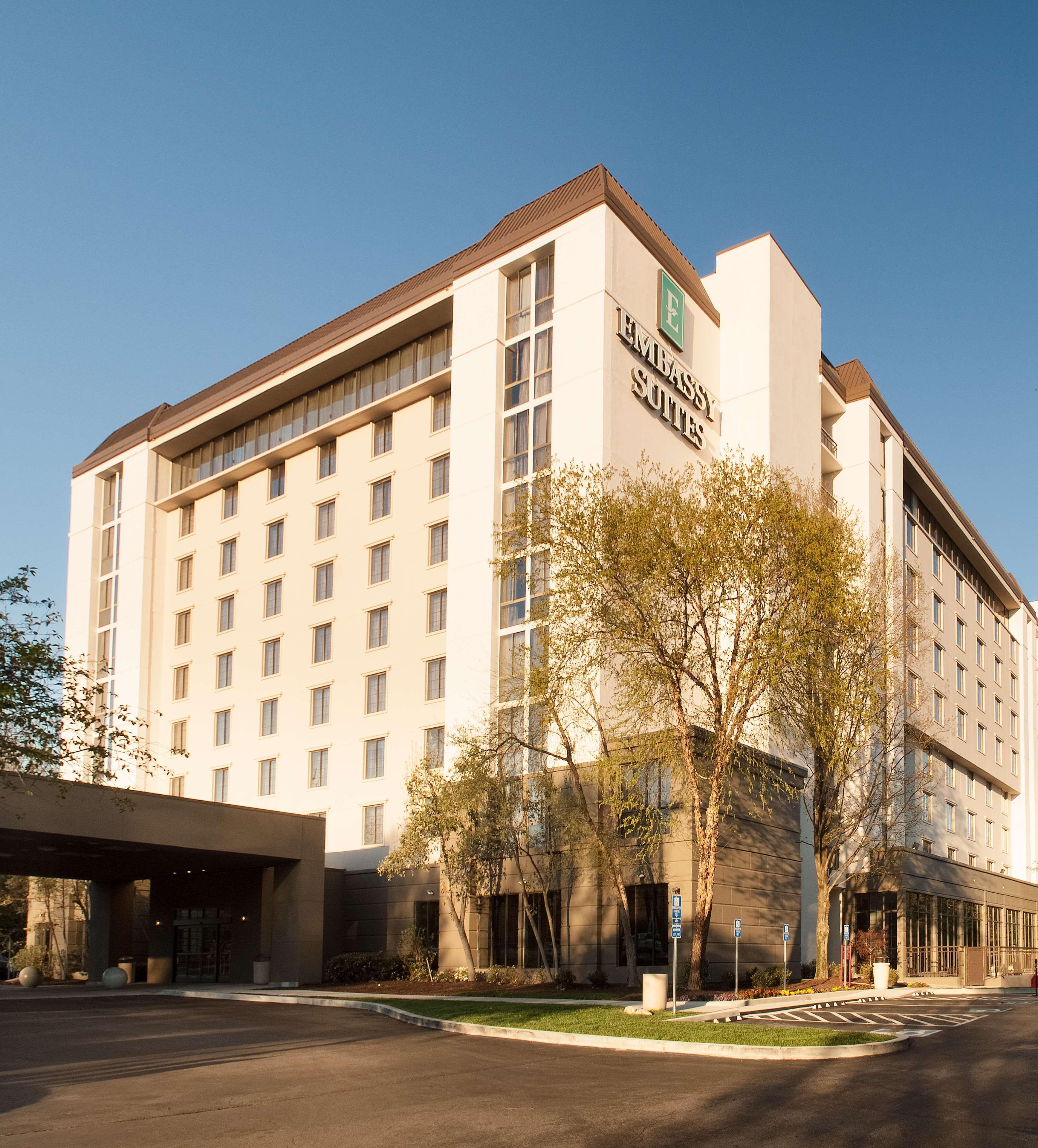 Embassy Suites By Hilton Nashville Airport Exterior foto