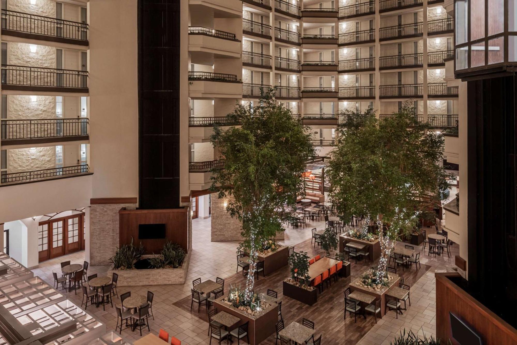 Embassy Suites By Hilton Nashville Airport Exterior foto
